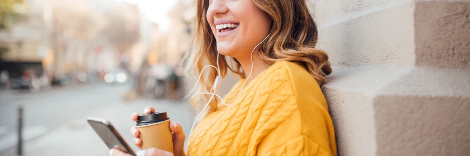Enhancing Customer Engagement Through RCS Messaging Examples and Benefits